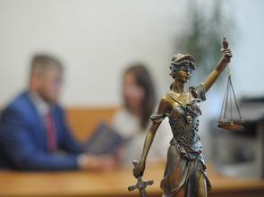 ТРО Ассоциации юристов будет защищать права обманутых вкладчиков