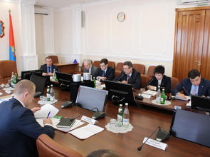 Владимир Стромов принял участие в работе комиссии по противодействию коррупции